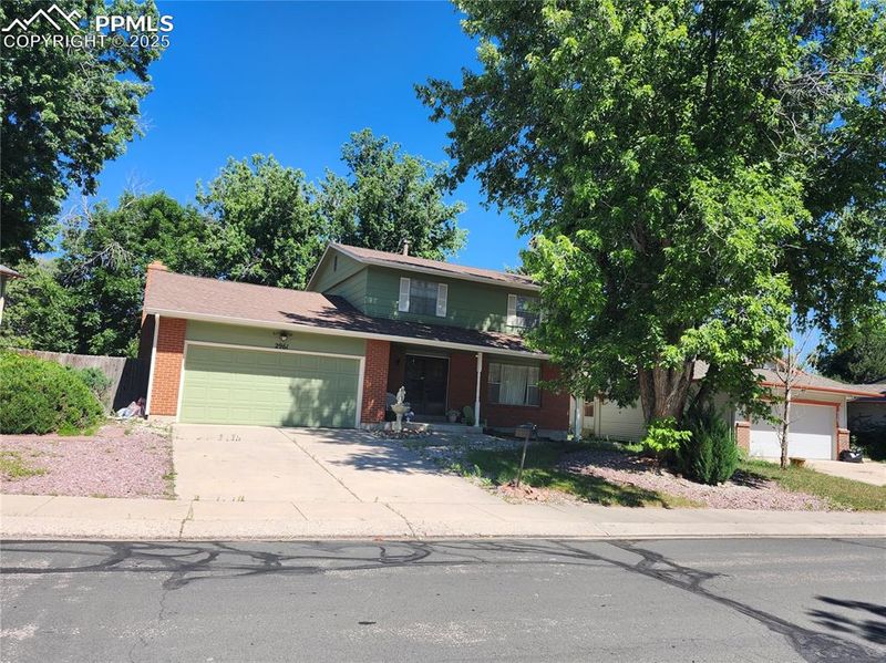 2961 W Whileaway Cir, Colorado Springs, CO 80917