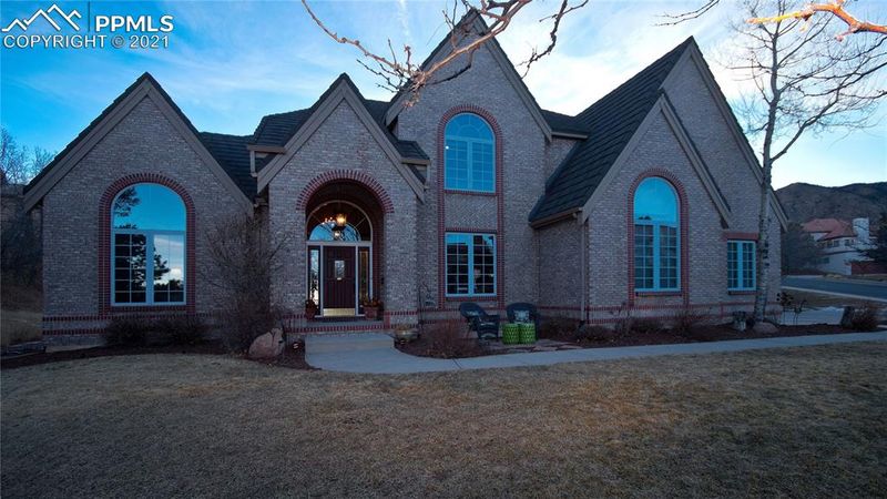 2975 S Electra Dr, Colorado Springs, CO 80906