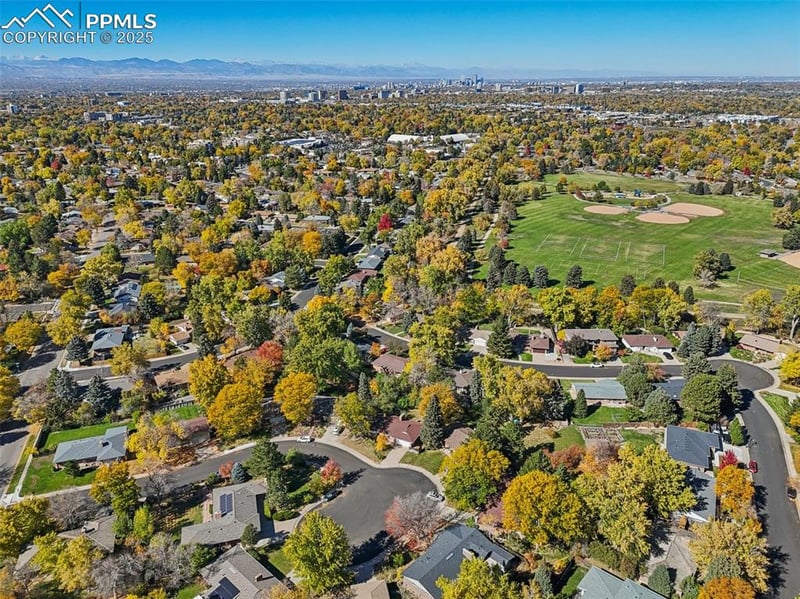 2977 S Oneida St, Denver, CO 80224