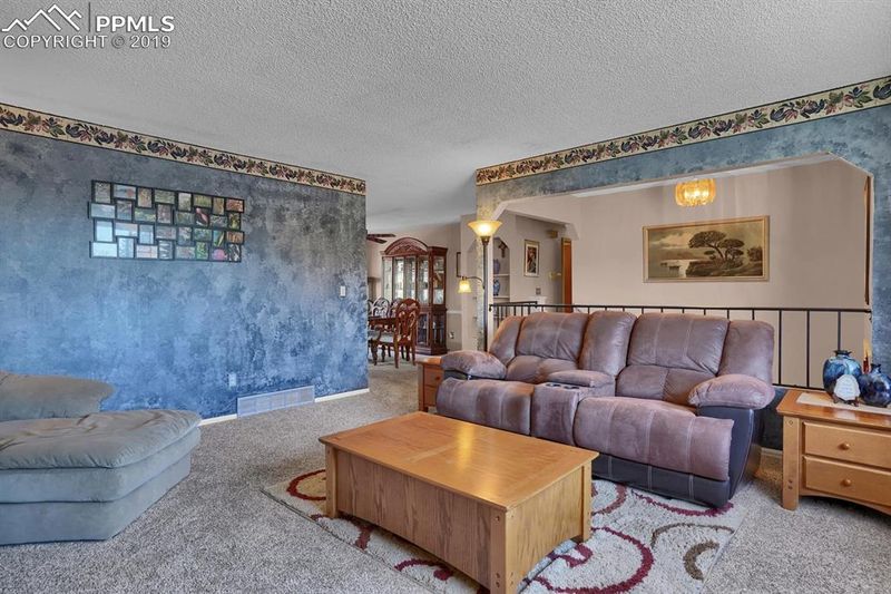 2980 Montebello Dr, Colorado Springs, CO 80918