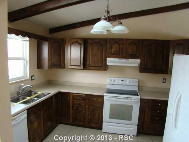 2980 S Roche Dr, Colorado Springs, CO 80918