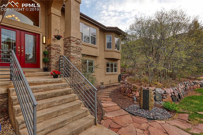 2985 Cindercone Ln, Colorado Springs, CO 80919