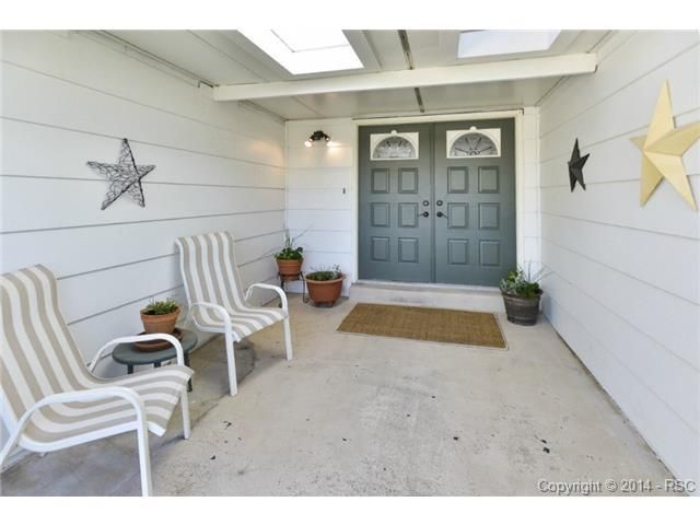 2985 S Roche Dr, Colorado Springs, CO 80918