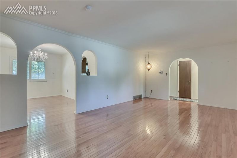 2990 Valencia Rd, Colorado Springs, CO 80917
