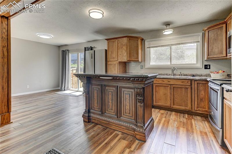 2999 Maverick Dr, Colorado Springs, CO 80918