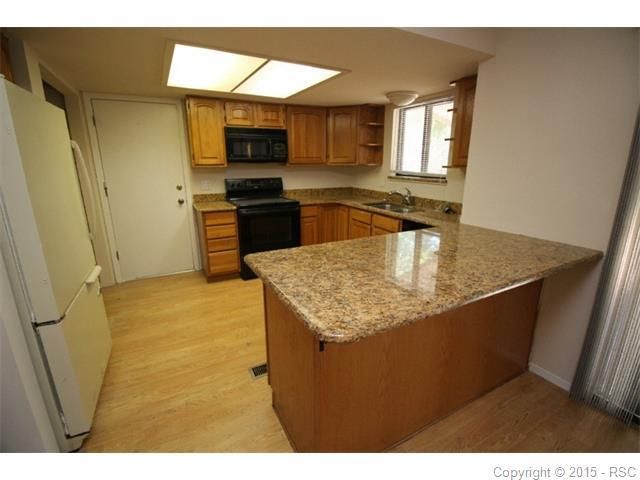 3 Goldweed Ct, Pueblo, CO 81001