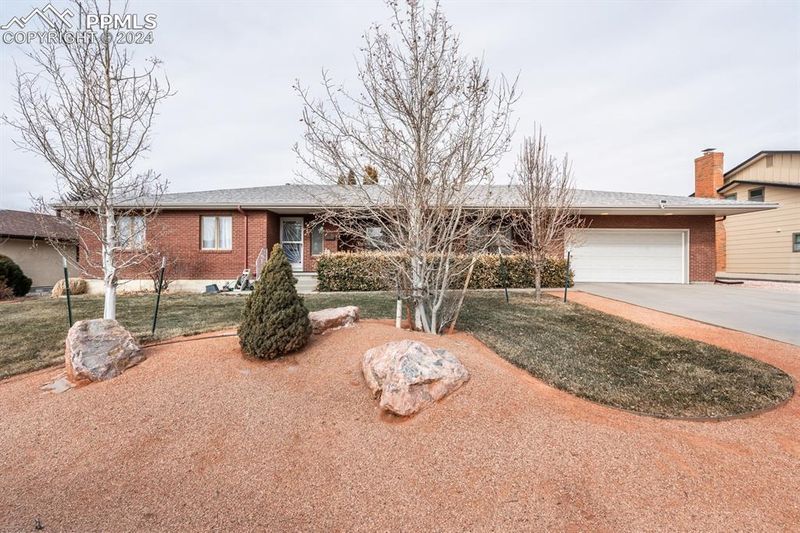 3 Kingsbridge Pl, Pueblo, CO 81001