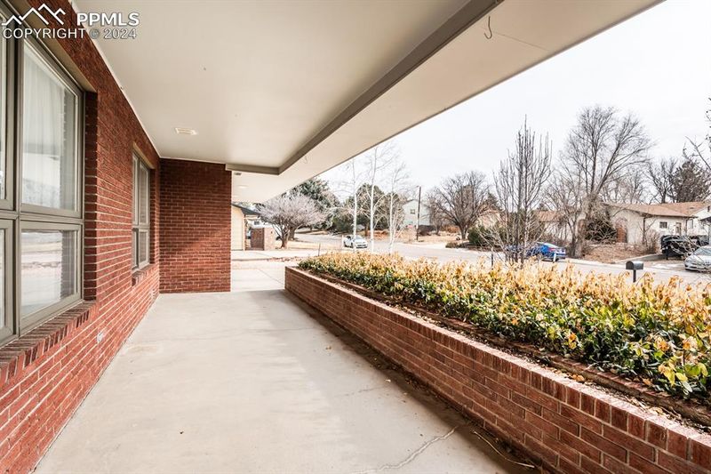 3 Kingsbridge Pl, Pueblo, CO 81001