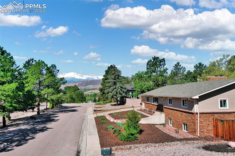30 Arequa Ridge Dr, Colorado Springs, CO 80919