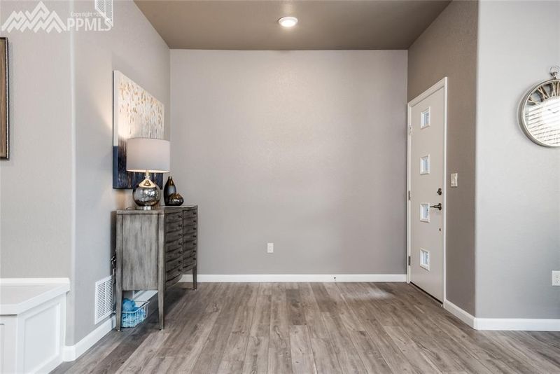 30 Cheyenne Blvd, Colorado Springs, CO 80905