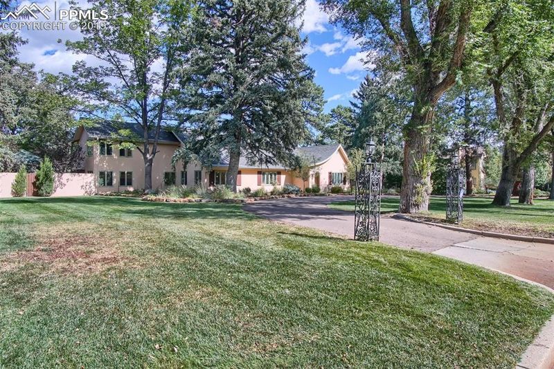 30 Elm Ave, Colorado Springs, CO 80906