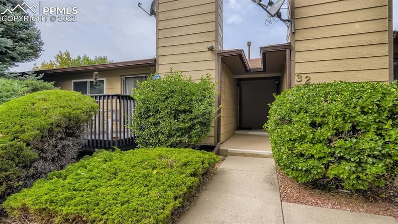 30 Stovel Cir, Colorado Springs, CO 80916