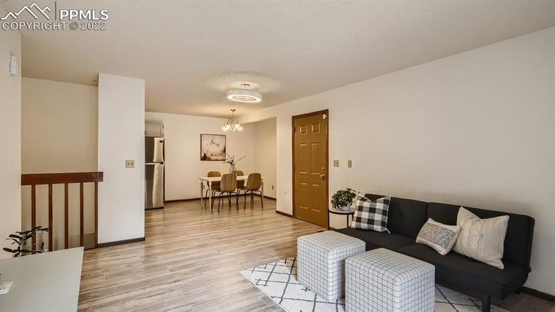 30 Stovel Cir, Colorado Springs, CO 80916