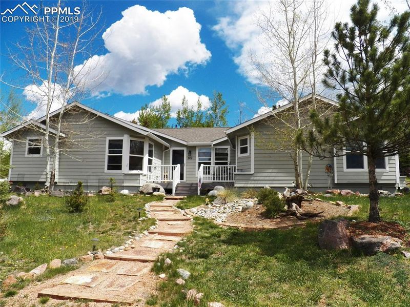 300 Comanche Trl, Woodland Park, CO 80863
