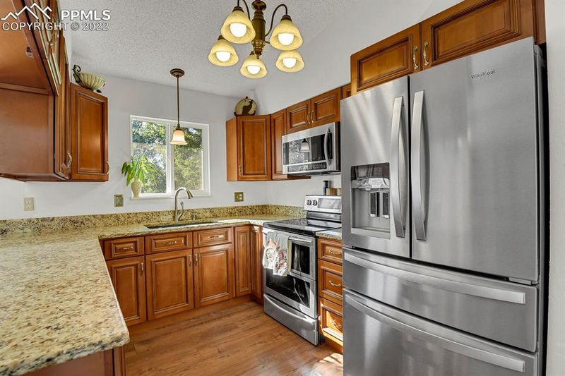 3001 Roche Dr, Colorado Springs, CO 80918