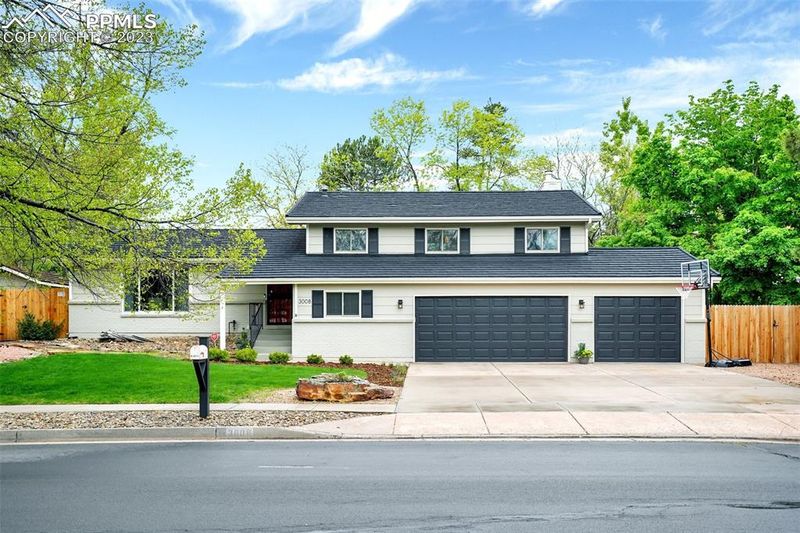 3008 Springdowns Pl, Colorado Springs, CO 80906