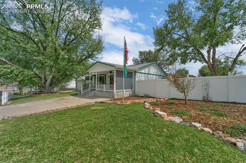 301 Aztec Dr, Colorado Springs, CO 80911