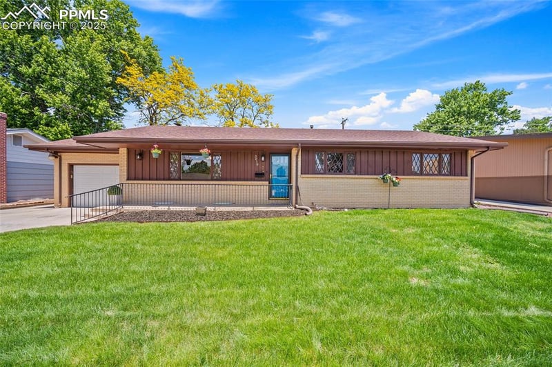 3010 Drakestone Dr, Colorado Springs, CO 80909 | MLS# 3394476 | Great ...