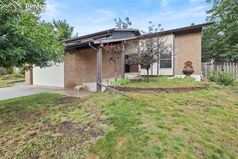 3015 Nevermind Ln, Colorado Springs, CO 80917