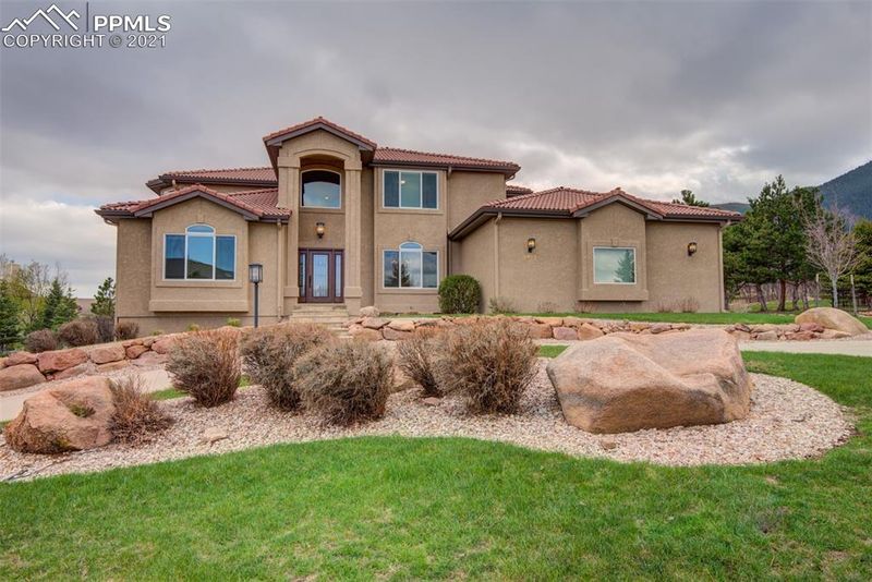 3015 Richfield Dr, Colorado Springs, CO 80919