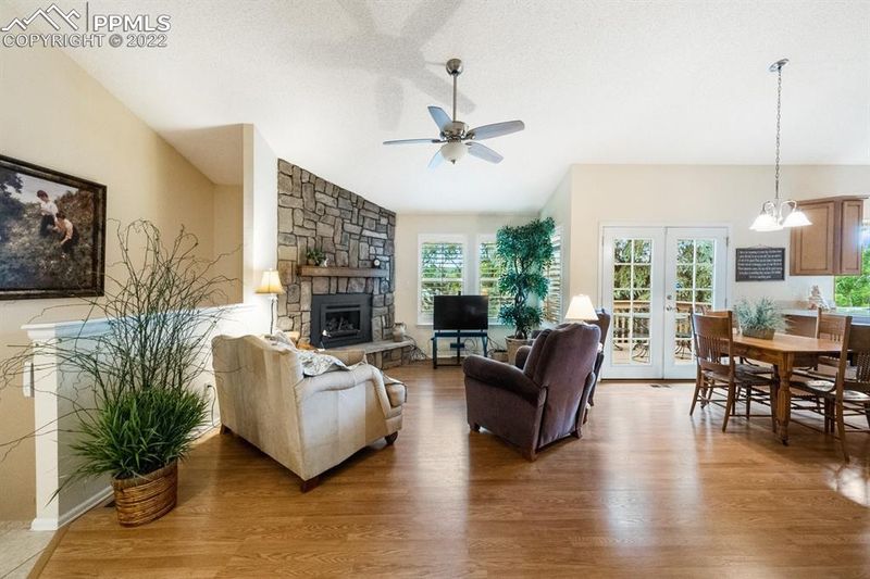 3015 Rolling Wood Loop, Colorado Springs, CO 80918