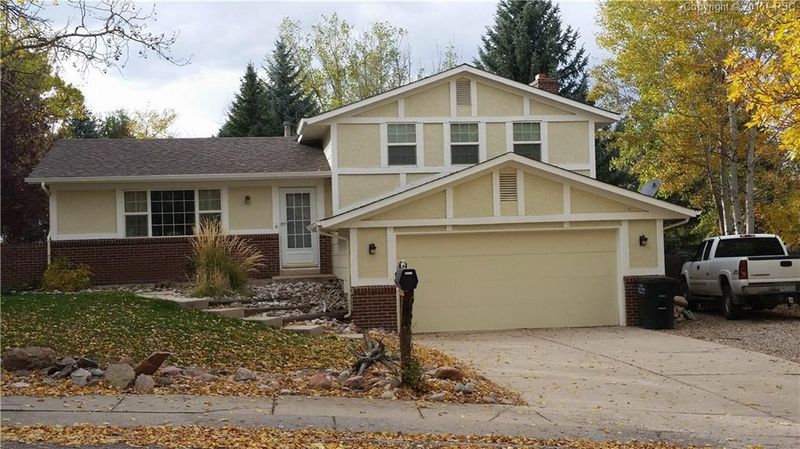 3015 Teardrop Cir, Colorado Springs, CO 80917