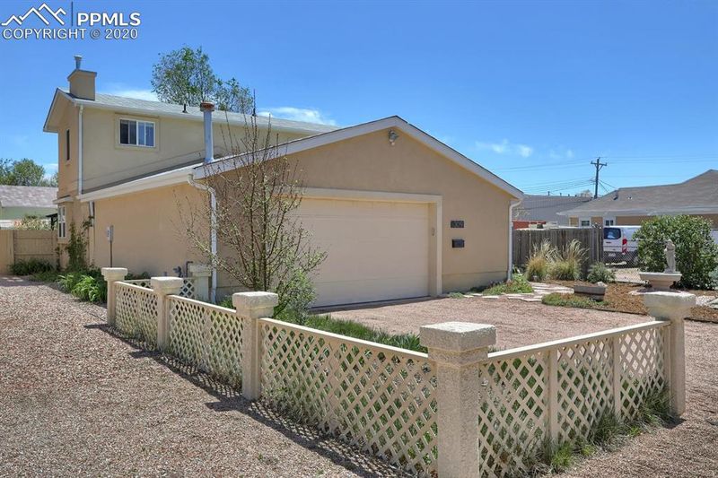 3019 Grandview St, Colorado Springs, CO 80907