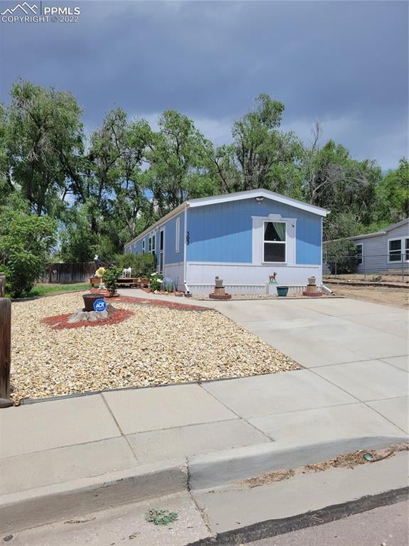 302 Comanche Village Dr, Fountain, CO 80817