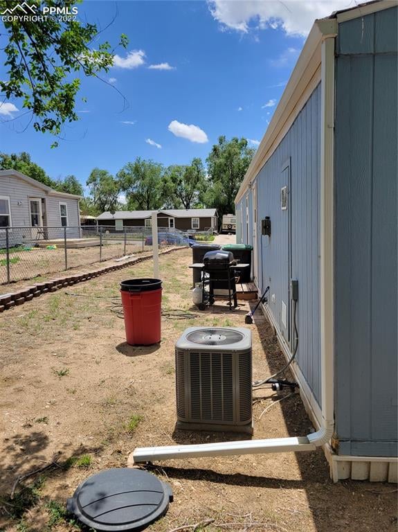 302 Comanche Village Dr, Fountain, CO 80817