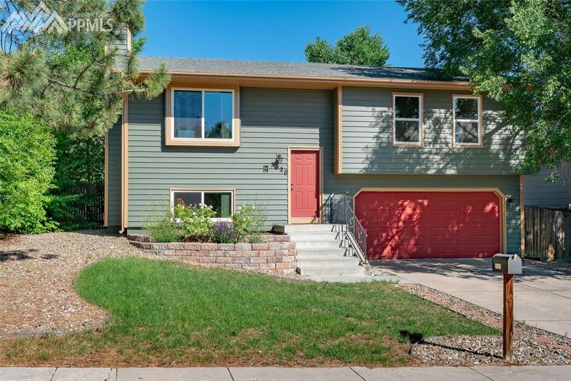 3020 W Westcliff Dr, Colorado Springs, CO 80906