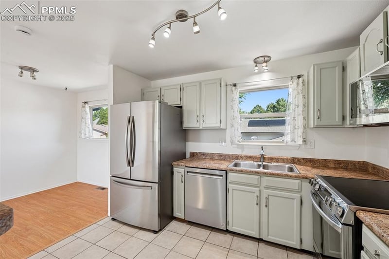 3022 Monica Dr, Colorado Springs, CO 80916