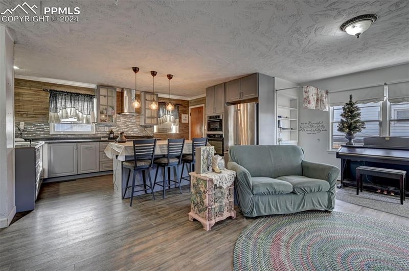 3025 Institute St, Colorado Springs, CO 80907