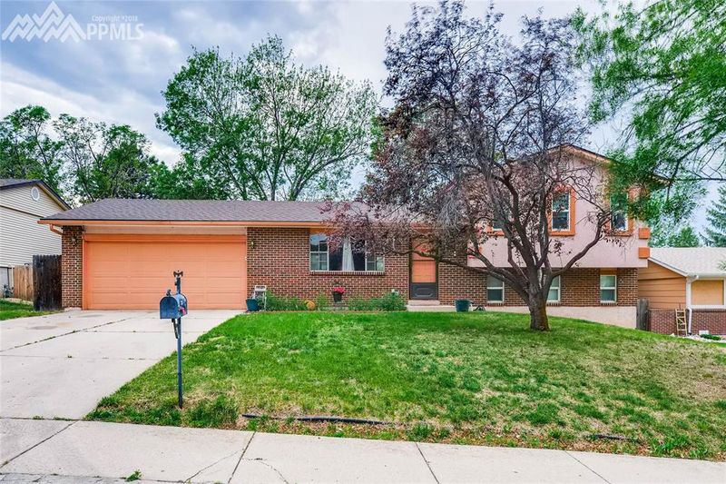 3025 Teardrop Cir, Colorado Springs, CO 80917