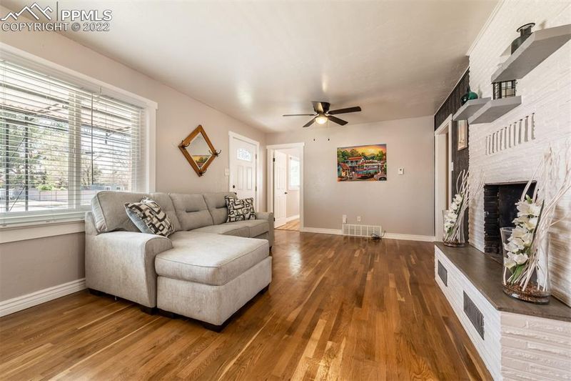 3025 Thatcher Ave, Pueblo, CO 81005