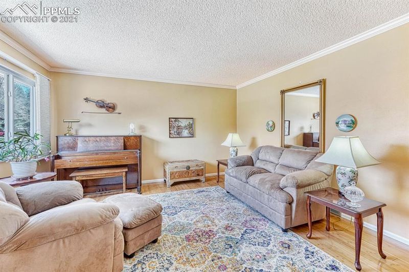 3025 E Whileaway Cir, Colorado Springs, CO 80917