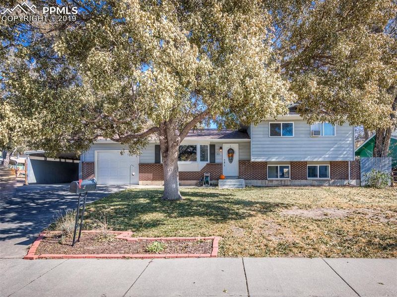 303 Quebec St, Colorado Springs, CO 80911