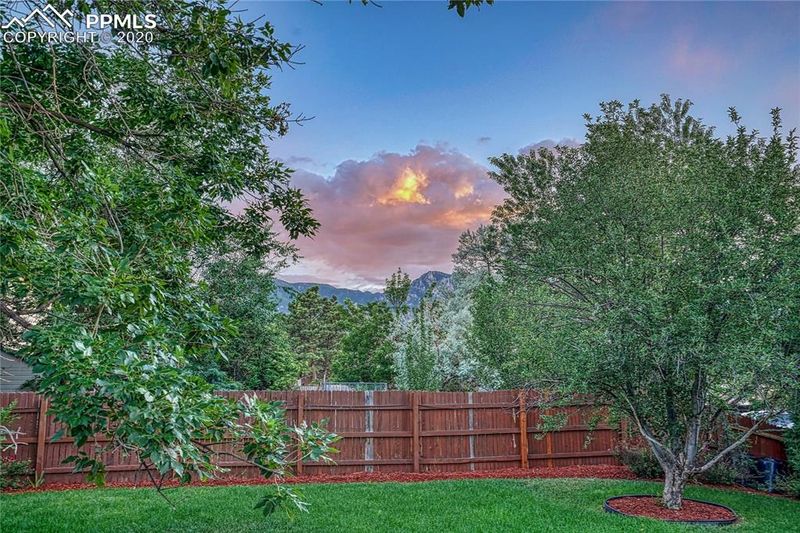 3030 W Westcliff Dr, Colorado Springs, CO 80906