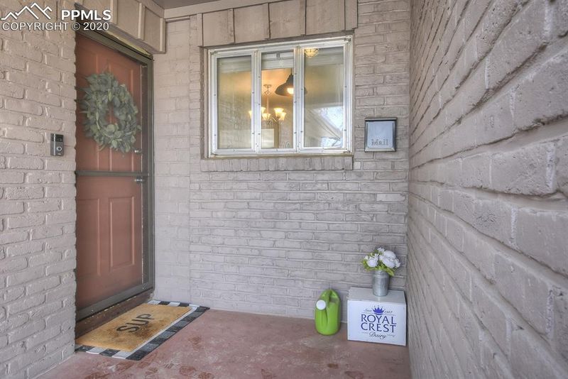 304 Everett Dr, Colorado Springs, CO 80911