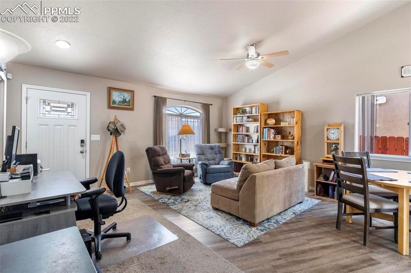 3043 Candice Ln, Pueblo, CO 81003