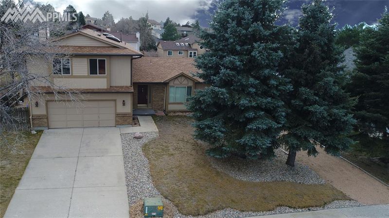 3045 Commodore Dr, Colorado Springs, CO 80920