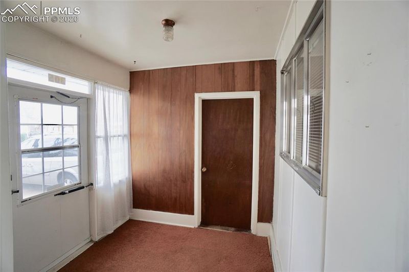 305 Everett Dr, Colorado Springs, CO 80911