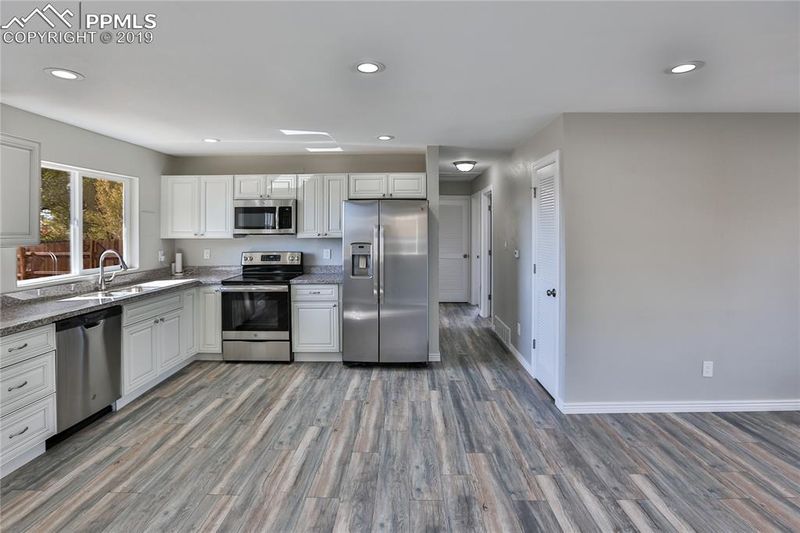 305 Kiva Rd, Colorado Springs, CO 80911
