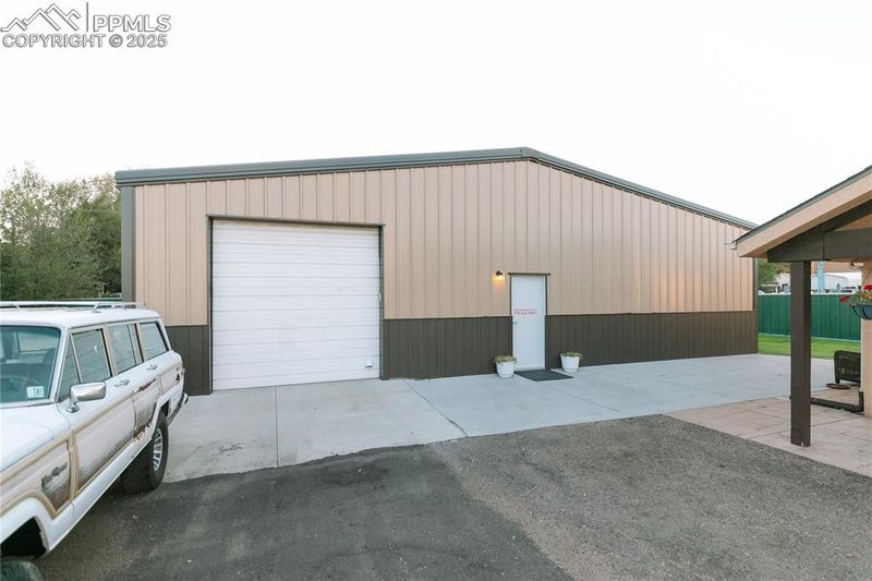 305 N Santa Fe Ave, Fountain, CO 80817