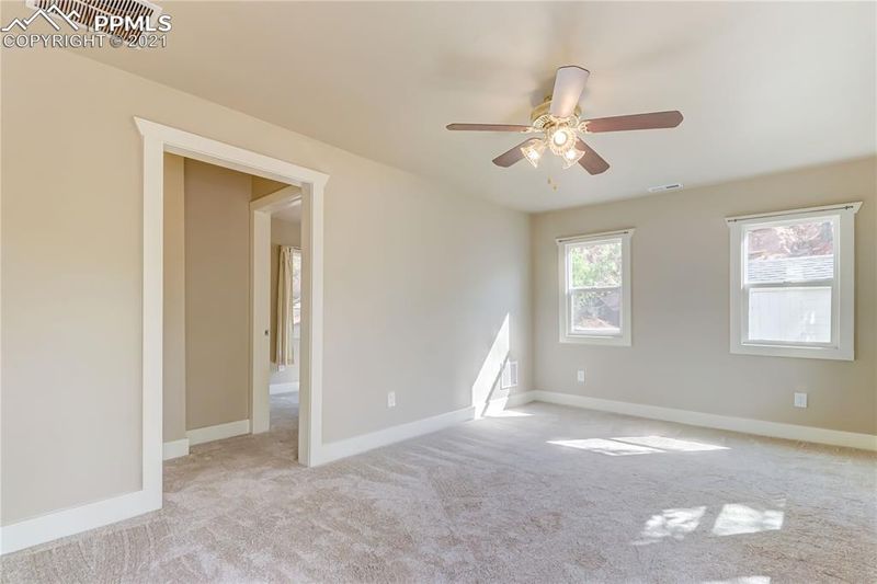 305 Washington Ave, Manitou Springs, CO 80829