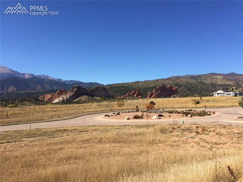 3053 Cathedral Park Vw, Colorado Springs, CO 80904