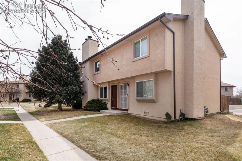 3057 Starlight Cir, Colorado Springs, CO 80916