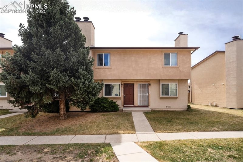 3057 Starlight Cir, Colorado Springs, CO 80916