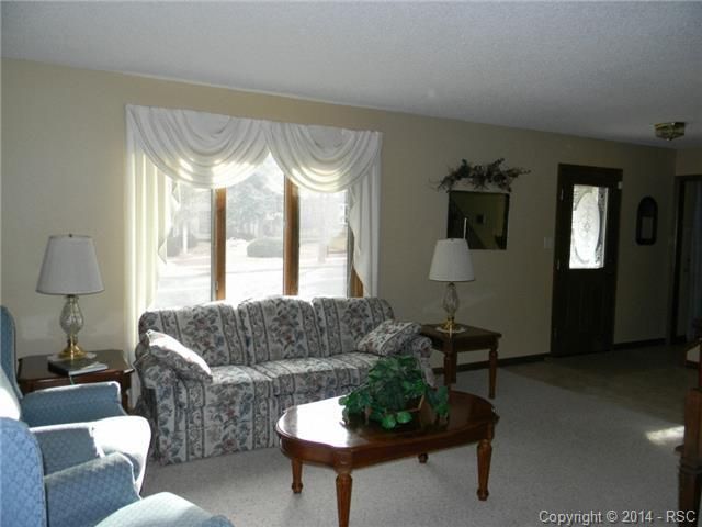 3062 Oro Blanco Dr, Colorado Springs, CO 80917