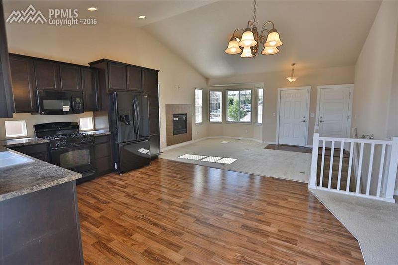3063 Bella Cima Dr, Colorado Springs, CO 80918