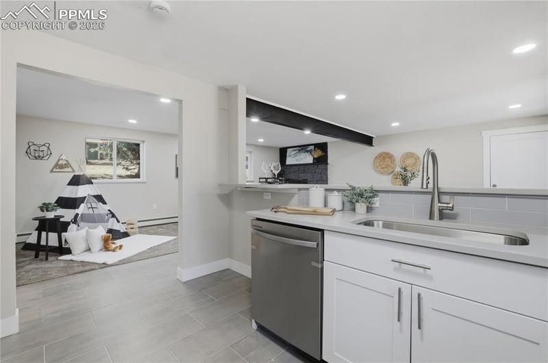 307 Evergreen St, Woodland Park, CO 80863